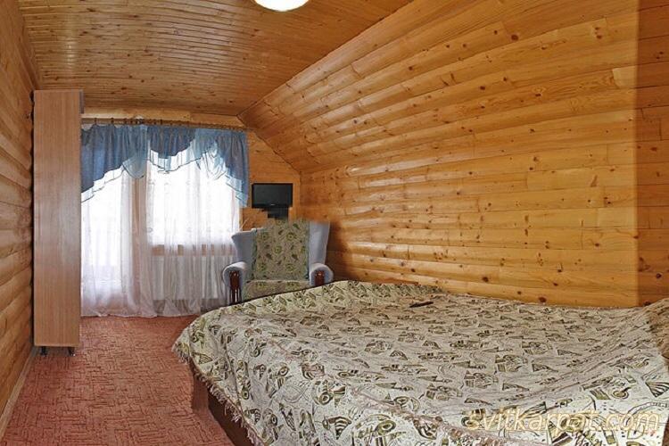 ホテル Сонячні Карпати スラブスク エクステリア 写真